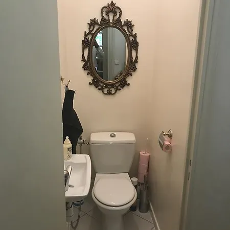 Apartment Hala Paris