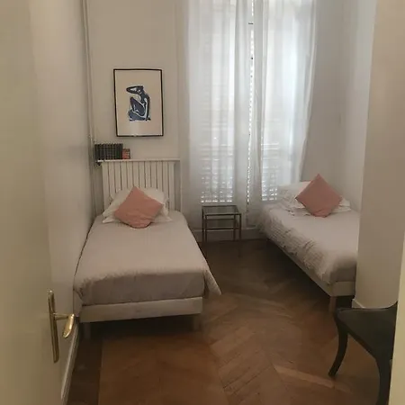 Apartment Hala *